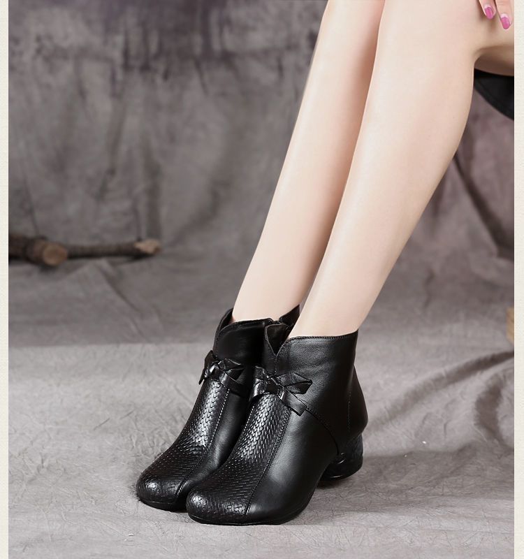 Botines Urbanos Cuero Suave Aura Selene Equilibrio, Elegancia y Comodidad Para Cada Paso