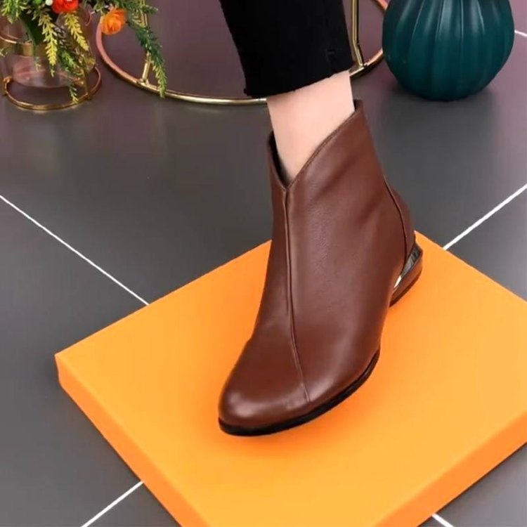 Botines Ortopédicos Cuero Suave Línea Selva Armonía, Confort y Postura Saludable