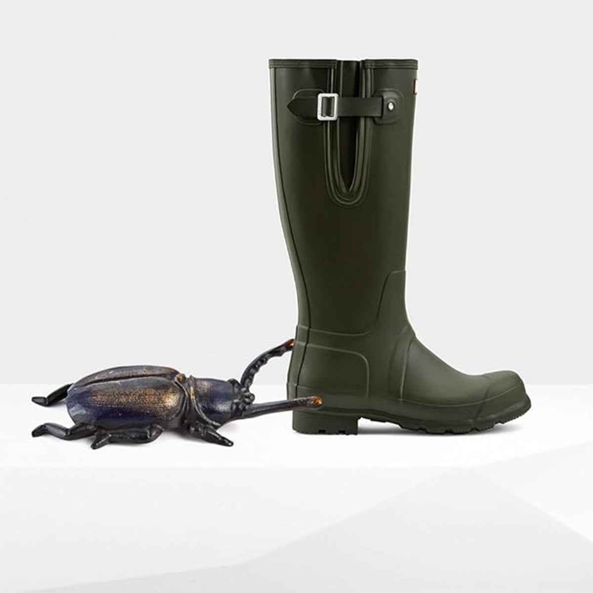 Quitazapatos Metal Escultura Inca Eclipse, Elegancia y Durabilidad para Tu Hogar