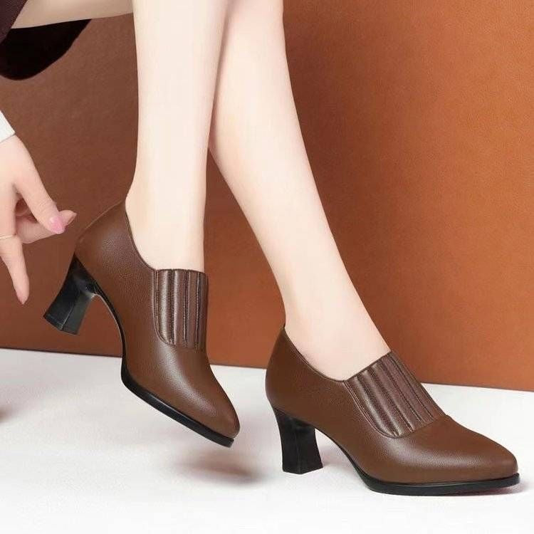 Tacones Altos Cuero Suave Aura Majestad Vértice, Estilo y Confort sin Dolor