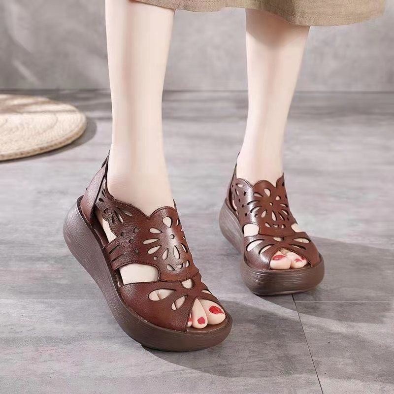 Sandalias Planas Cuero Suave Aura Mariposa Serenidad, Postura Saludable y Confort Todo el Día