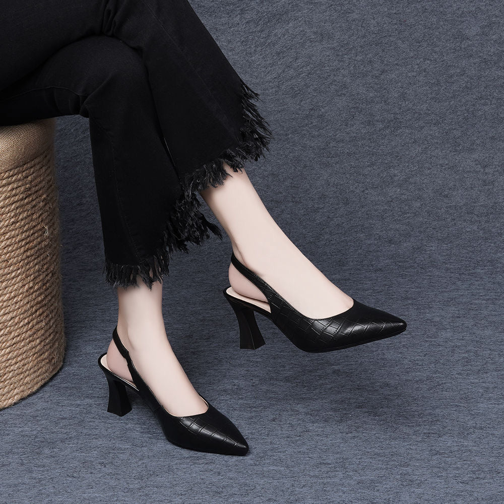 Zapatos de punta puntiaguda