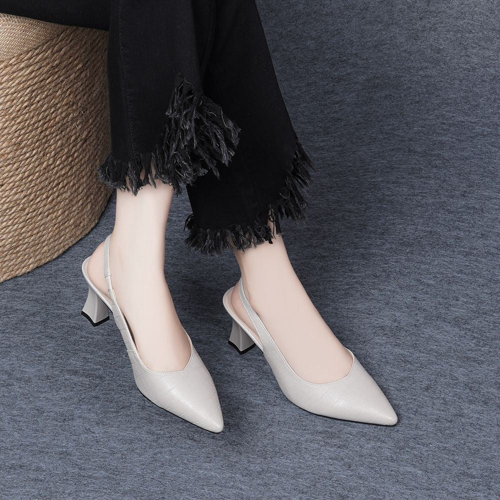 Zapatos de punta puntiaguda